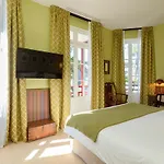 Le Saint Christophe Hotel