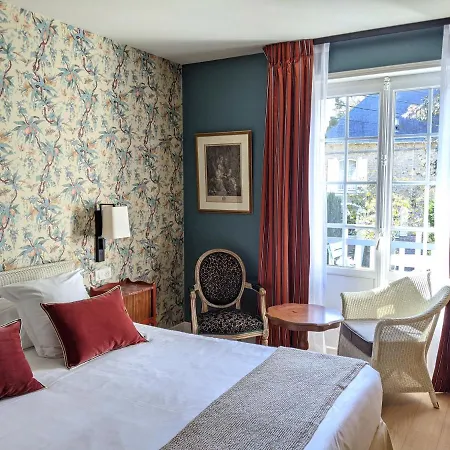 Le Saint Christophe Otel 4*