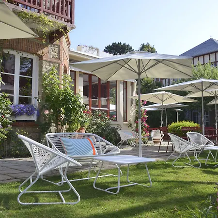 オテル ル サン クリストフ ホテル