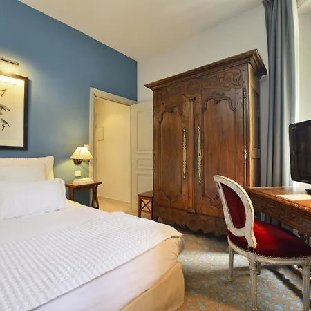 Le Saint Christophe Szálloda 4*